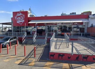 호주 시드니 피시마켓, 관계 악화로 인기 정육점 문 닫아 Vic's Meat has been operating out of the Pyrmont Fish Markets for 11 years, and they were planning on moving into the revamped precinct when it opens later this year. (Google Earth)