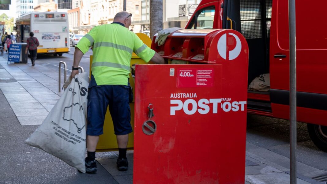 Australia Post is introducing a new feature to its app which allows customers to see photos of attempted deliveries. (Getty)