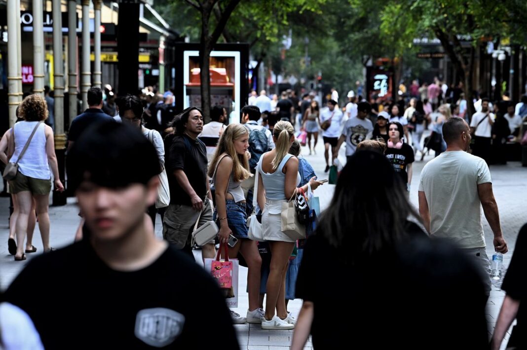 Ausqtralia's economy grew by just 0.2 per cent in the March quarter. (Kate Geraghty)