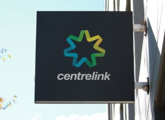 호주 전역, 7월 1일부터 복지 수당 인상 Cente rlink payments will increase for 2.4 million Aussies by 2.4 per cent from July 1. (Dylan Coker The Sydney Morning Herald)