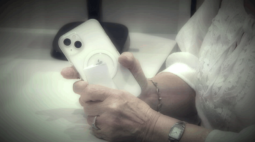 It was a regular afternoon at an NAB branch in NSW when an 84-year-old grandmother made a not-so-regular request regarding her internet banking limit. (Recreation). (Nine)