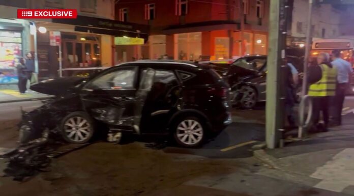 뉴타운 고속 충돌 사고로 가족 5명 부상…28세 남성 기소 A 28-year-old man has been charged with multiple offfences including driving under the influence. (9News)
