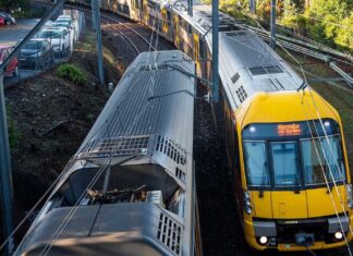 NSW 교통부, 일자리 1000개 가까이 감축 예정 Nearly 1000 jobs will be slashed from the NSW transport department under a restructure within the state government department. (Louise Kennerley)