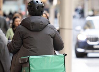 호주 ‘금리인하 단행 불가피’ The job market is impacting Australian workers differently. Picture NewsWire Monique Harmer_news.com.au