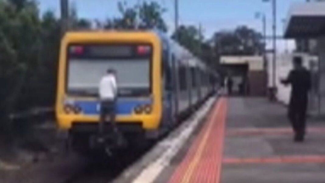 Teenagers are pulling dangerous stunts on Sydney's trains, and authorities are now cracking down. (Nine)