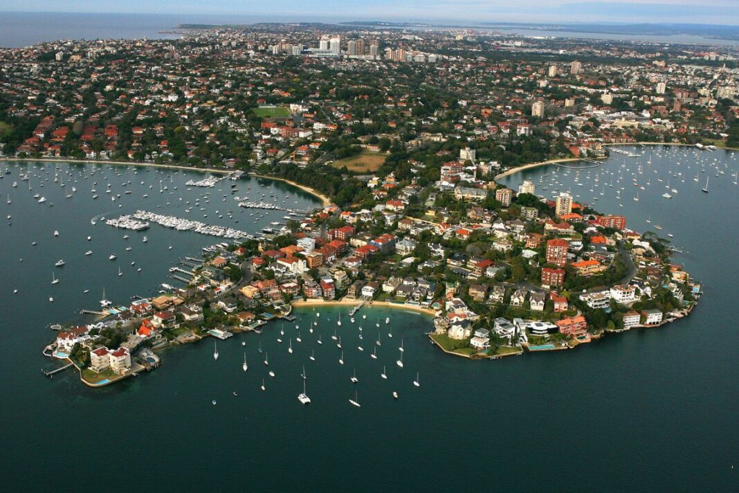 Negative gearing has been criticised for favouring wealthy Australians at the expense of lower income earners. (Robert PearceNine)