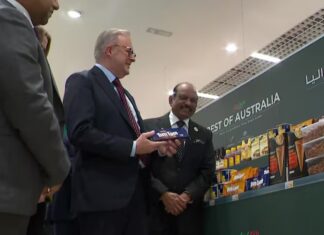 호주, UAE 유통체인 루루 하이퍼마켓 유치 추진 Prime Minister Anthony Albanese said he had invited LuLu Hypermarket to open business in Australia. (ABC News)