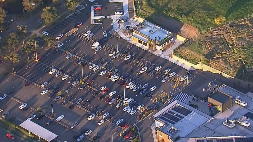 A crime scene has been established as police investigate the crash. (Nine)