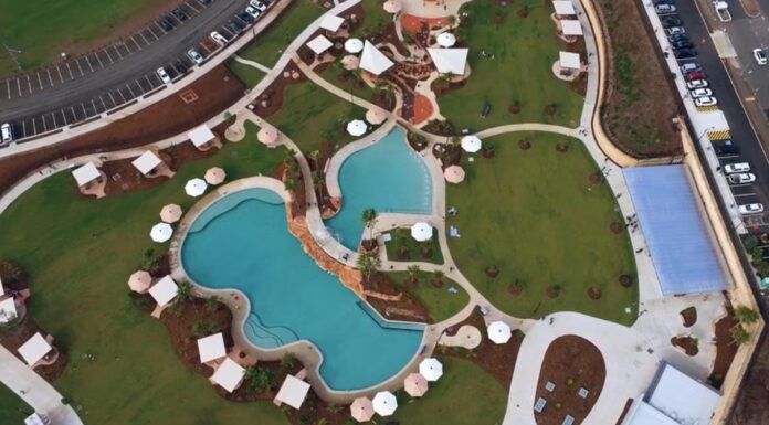 호주 시드니, 공립 수영장 높은 이용료에 주민들 분노 A Sydney council will begin charging swimmers to use the Billabong Parklands from October 1. Picture Campbelltown City Council_news.com.au