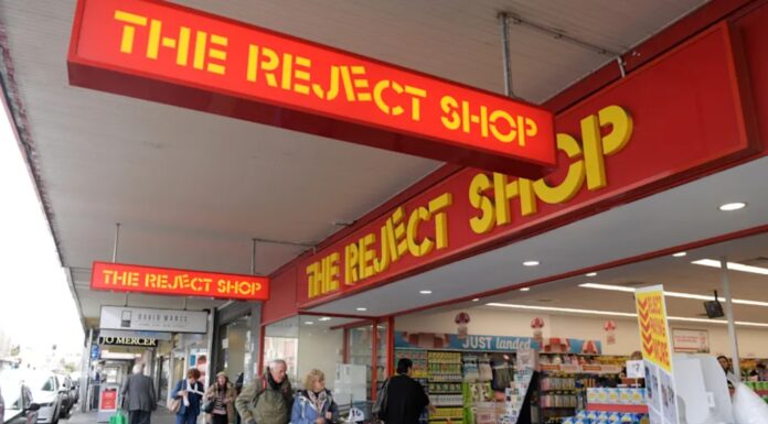 호주 ‘더 리젝트 숍’ 캐나다 달라라마로 변경 The Reject Shop stores will soon change their names and they'll be replaced with Dollarama. (Source AAP)