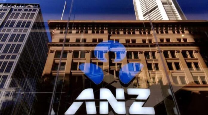 호주 ANZ 은행 3,500개의 일자리를 감축 예정 About 3,500 jobs will go from ANZ over the next year, while 1,000 contractors will also be cut. (Reuters David Gray)