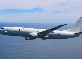 남중국해에서 중국 전투기, 호주 초계기에 플레어 발사 A file image of the The Royal Australian Air Force's first P-8A Poseidon. (US Department of Defence)_9news