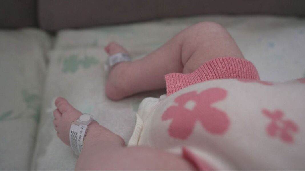 The identification bracelets on baby Willow's ankles belonged to another newborn. (A Current Affair)