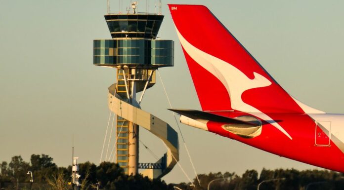 호주 콴타스, 고객 570만여 명 개인정보 다크웹에 유출 Qantas was one of 40 major companies exposed in the data breach. (Getty)_9news