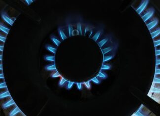 호주 시드니, 2027년부터 신축 건물 내 ‘가스 사용 전면 금지’ 시행 예정 City of Sydney council's ban on gas appliances will expand to all new medium and large commercial buildings, hotels and serviced apartments. (Sean GallupGetty Images)_9news