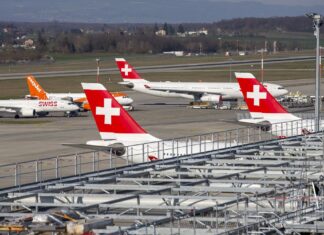 호주인 유럽 여행시, 새로운 자동화 출입국 시스템 확인 요망 Geneva Airport in Switzerland, which is part of the Schengen Zone despite being outside of the EU. (AP)_9NEWS