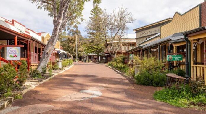 퍼스 아마다일 복고 테마 상가 11만 달러에 매각 Armadale-pioneer-village-1-1536x938_Pioneer Village was a popular tourism attraction in Perth in the 1980s. Picture realcommercial.com.ausold