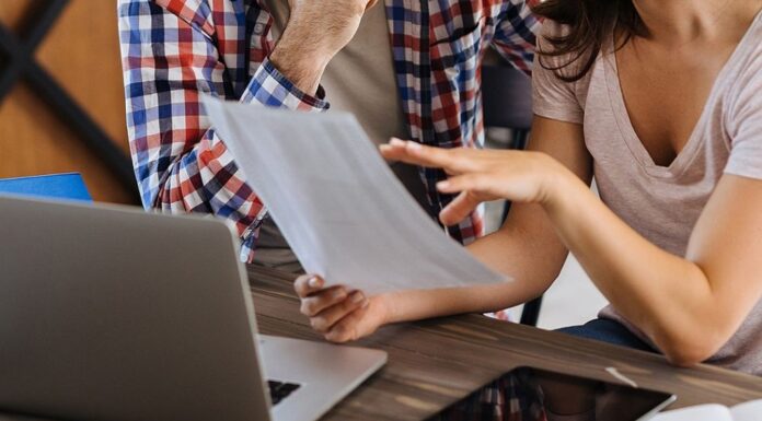 호주 사모 대출 산업, 규제 경고 받아 The corporate regulator has highlighted some investors in the private lending sector are not been told the full picture about loan losses. (Getty)_9news