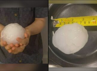 남동부 퀸즐랜드 수천 가구 거대한 폭풍우로 큰 피해입어 South-east Queensland storms dumped huge hail on Monday, November 24, 2025. (9News)