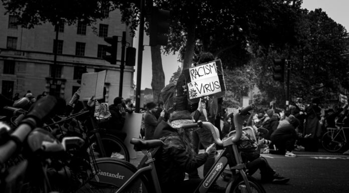 호주 반 이민정서 확산, 남아시아 계 인종차별 폭력 극성 jack_skinner_unsplash