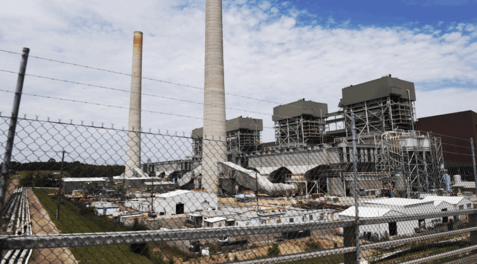 NSW, 주요 화력 발전소 폐쇄로 전력 중단 우려 The Eraring plant in NSW will cease to operate as a coal-fired power station from 2027. (Nick Moir)_9NEWS