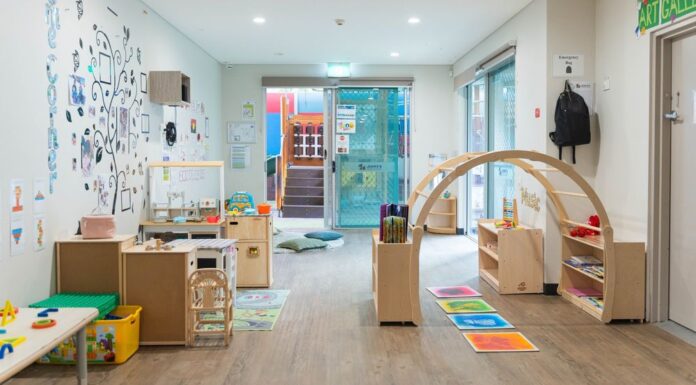 호주 한 보육교사 3세 남아 폭행 Jenny's Kindergarten and Early Learning centre in Bathurst. (Facebook)_9news