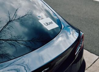 호주 골드코스트, 우버 최고 평점 도시 Some major cities shone, whilst others floundered in the end of year ratings. (Supplied)_9news