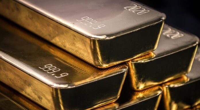 미국 금값 급등, 안전자산 쏠림 지속 Gold and silver prices have continued their record run. Picture David Gray AFP_news.com.au