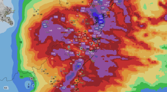 시드니 폭우, 500년에 한 번 올 강우 기록 Sydney was drenched in a delue on the weekend. (Weatherzone)_9news