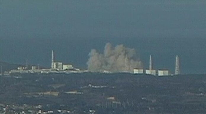일본 후쿠시마 원전 지진 데이터 조작 의혹 Smoke rising from Fukushima Daiichi power plant's Unit 1 in 2011, 2,313 died in the Fukushima prefecture in addition to the roughly 19,500 that were killed by either the earthquake or tsunami. Picture AP PhotoNTV Japa