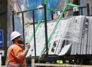호주 고용 6만5천 명 증가…실업률 하락에 금리 인상 가능성 Australia’s employment rate has dropped to 4.1 per cent. Picture NewsWire John Appleyard-NEWS.COM.AU