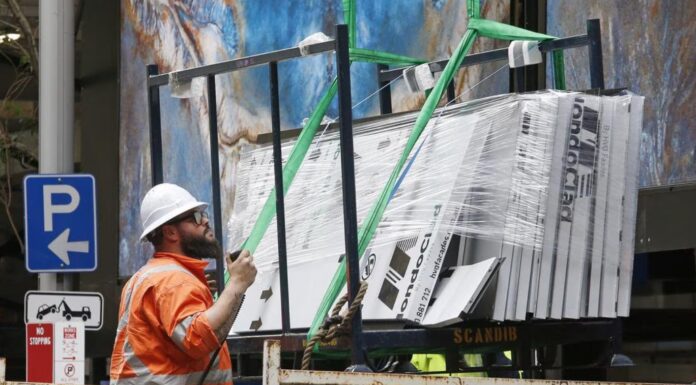 호주 고용 6만5천 명 증가…실업률 하락에 금리 인상 가능성 Australia’s employment rate has dropped to 4.1 per cent. Picture NewsWire John Appleyard-NEWS.COM.AU