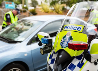 NSW, 스쿨존 제한속도 시작 경고 Drivers who are caught speeding above 40kmh in school zones face fines of up to $3242 and seven demerit points. (Queensland Police)-9news