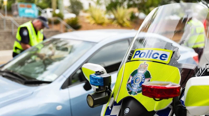 NSW, 스쿨존 제한속도 시작 경고 Drivers who are caught speeding above 40kmh in school zones face fines of up to $3242 and seven demerit points. (Queensland Police)-9news