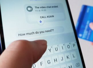 호주 딥페이크 AI의 진화한 로맨스 사기로 매년 수백만 달러 피해발생 Scammers want you hooked fast, before they begin grooming you to take your money. (Getty)_9news