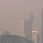 8.Sydneysiders woke to a hazy skyline today after overnight bushfires blew smoke down the coast. (Today)_9news