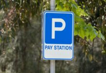 주차 벌금 완납했는데도 130달러 추가 요금에 호주운전자 면허 정지 통보 Andy received a $140 fine for overstaying a parking meter last year and was approved for a payment plan. (Getty)_9news