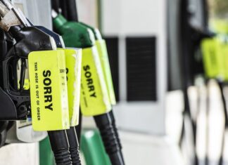 호주 연료 보유량, 중동 갈등 속 30~38일 수준 There are fears Australia could run out of petrol if the war in the Middle east continues. (Steven Siewert)_9news