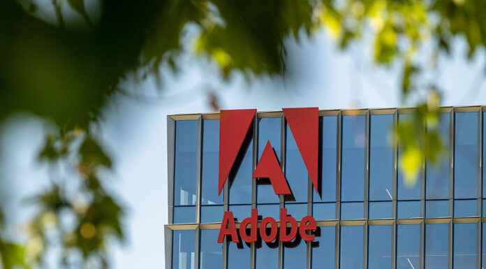 어도비, 미법무부의 해지 수수료 소송 합의, 7500만 달러 벌금 납부 예정 The Adobe headquarters in San Jose, California, US, on Tuesday, June 3, 2025. Adobe Inc. is scheduled to release earnings figures on June 12. Photographer: David Paul Morris/Bloomberg via Getty Images