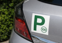 호주 NDIS 차량 개조 지원 번복 논란…희귀병 앓는 청년, 운전면허의 꿈 짓밟힐 뻔… The NDIS won't fund Billy's car modifications until he has a licence. He needs them to take the test. (A Current Affair)_Image source Generated by ChatGPT (OpenAI), March 1, 2026