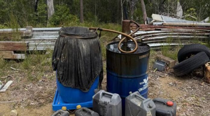 호주 선샤인코스트, 휘발유 가격 급등 속 ‘자가 연료 제조’ 확산 Doesn't look too complicated... Picture Supplied_NEWS.COM.AU