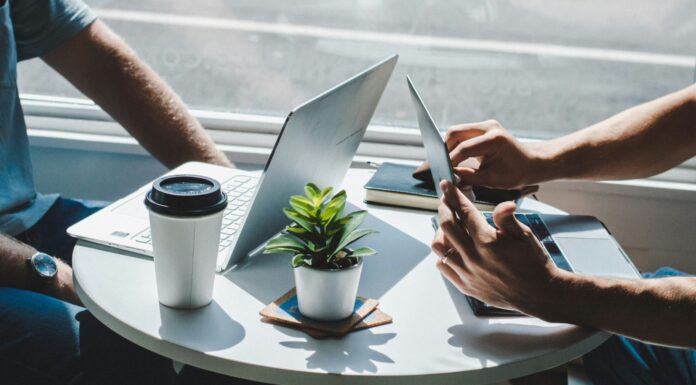 호주 100곳 이상 지원에도 실직 장기화로 주거 잃을 위기 maranda_vandergriff_mkvandergriff_unsplash