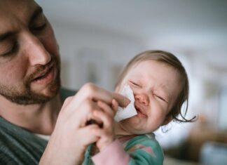 호주, ‘슈퍼 K’ 변종 확산에 기록적인 독감 시즌 우려 고조 Children under five are particularly susceptible to having severe influenza, yet only a quarter received a flu shot last year. (Getty)_9news