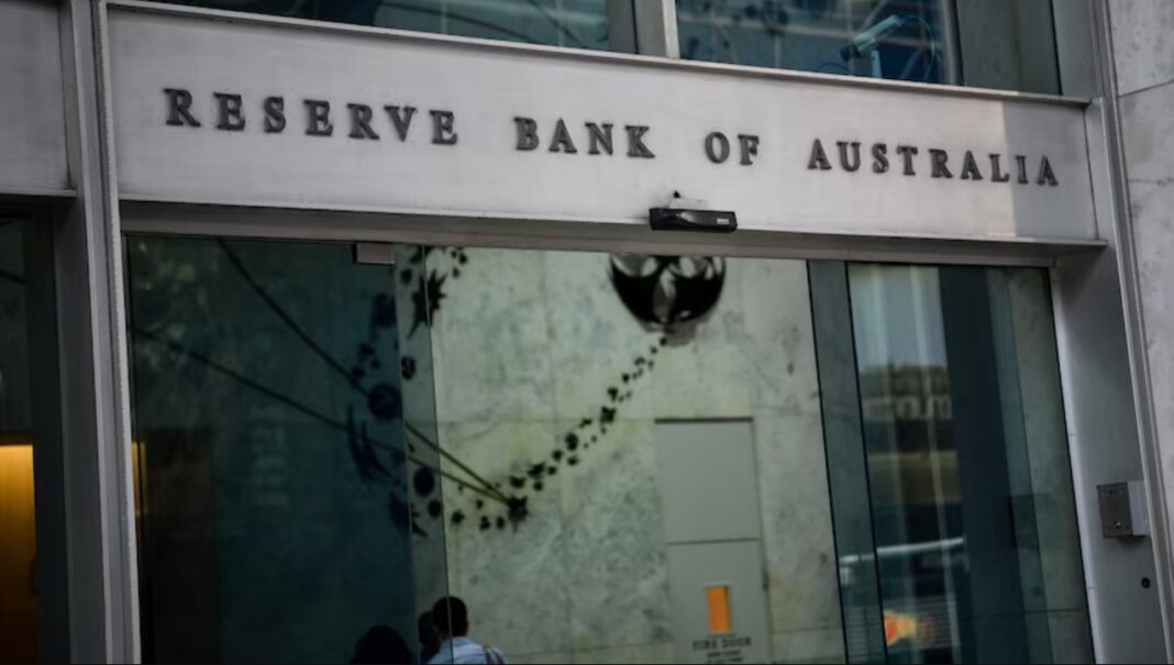 The Reserve Bank of Australia has lifted that cash rate target from 3.85 per cent to 4.1 per cent. (AAP Brendan Esposito)_abcnews