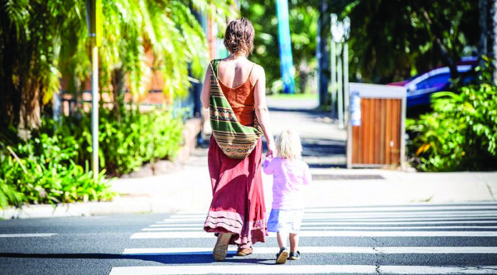 호주 입양률 ‘역대 최저’, 시설에 갇힌 아이들 ‘신음’