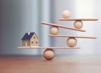 시드니 호주 부동산 투자 수익률, 실제 수익은 기대보다 낮다 Specialist landlord insurer Terri Scheer notes that many landlords rely on standard home insurance or underestimate tenant-related risks, highlighting potential gaps in coverage. (iStock)_9news