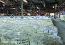 호주 연구진, 플라스틱 쓰레기로 ‘청정 연료’ 생산 기술 개발 Australia has struggled to find ways to deal with our plastic waste, with efforts such as the failed REDcycle scheme failing to keep up with the volume of rubbish or remain economically viabl19.e. (SuppliedEPA), 9NEWS