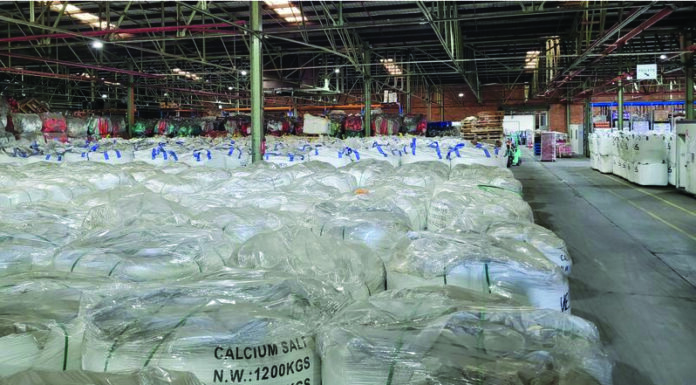 호주 연구진, 플라스틱 쓰레기로 ‘청정 연료’ 생산 기술 개발 Australia has struggled to find ways to deal with our plastic waste, with efforts such as the failed REDcycle scheme failing to keep up with the volume of rubbish or remain economically viabl19.e. (SuppliedEPA), 9NEWS