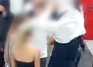 시드니 펜리스 맥도날드 글래싱 사건 발생, 10대 기소 Police arrested a 19-year-old who was later charged with occasioning actual bodily harm. NSW Police_9news