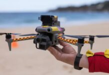 시드니 쿠지 해변 상어 공격 여파… 상어 도태 요구 재점화 The premier has expressed hope that NSW's drone program will eventually culminate in the use of autonomous, AI-enabled drones, rather than human-controlled craft. Source AAP Anna Kucera_sbs.com.au